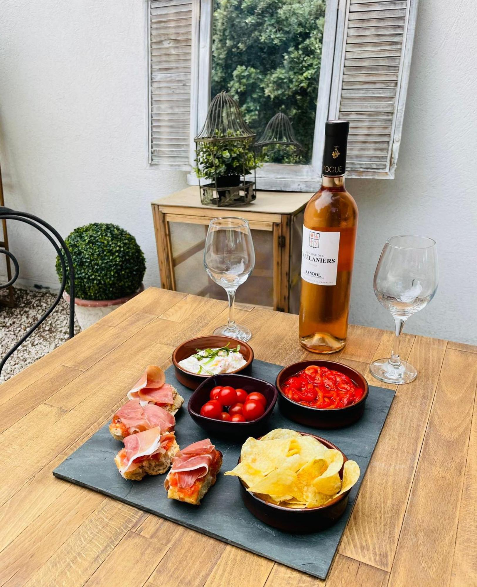Au Temps Pour Vous Otel Le Castellet  Dış mekan fotoğraf
